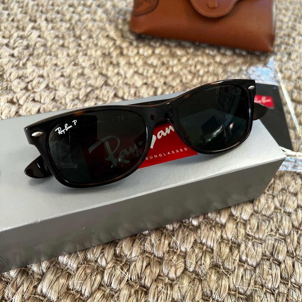 Ray Ban New Wayfarers in tortoise polarized